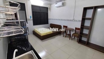Phòng mới studio nội thất đầy đủ