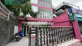 2 phòng ngủ ở lầu 2 nhà mặt tiền LÊ QUANG ĐỊNH.đê được 8 xe máy
