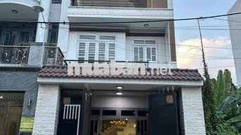 Cho thuê nhà CC, hẻm 8m Tô Ngọc Vân, Q12. 5x20, 3 Tầng, 14.5tr/th