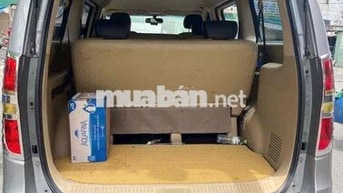 Hyundai Starex 2016 9 chỗ Bạc ..xe 9 bán còn mới