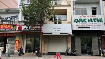 Cần bán gấp nhà Mặt tiền DT 4m x 13.5 (nở hậu 4m50)