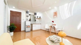1 PHÒNG NGỦ RỘNG 40m2 FULL NÔỊ THẤT NẰM NGÀY LÊ VĂN SỸ - HOÀNG SA TRƯỜ
