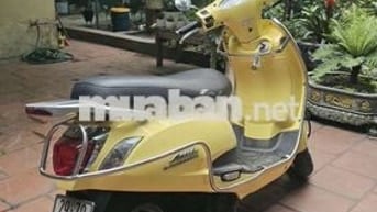Xe máy nữ màu Vàng 2009