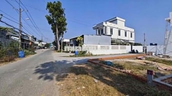 Mặt tiền kinh doanh 630 triệu, cách quốc lộ 22 300m, diện tích 70m2