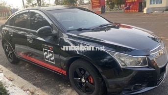 Chevrolet Cruze Đen