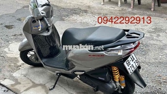 Honda Lead màu Bạc