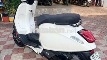 Piaggio Vespa iGet ABS 2018 Trắng BSTP Chính Chủ