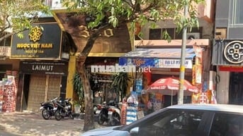 ngọp bank cần bán gấp mặt tiền đường  nguyễn đình chiểu  phường 4 Q 3