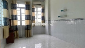 NHÀ 2 MT LÔ GÓC ĐƯỜNG HÀ HUY GIÁP, QUYẾT THẮNG, BIÊN HÒA