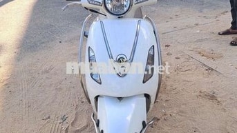 SYM Attila màu Trắng