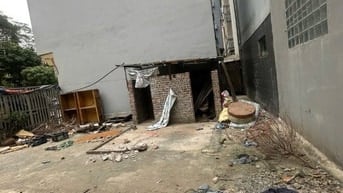 Bán đất oto tránh vỉa hè mặt tiền rộng Quận Ba Đình.