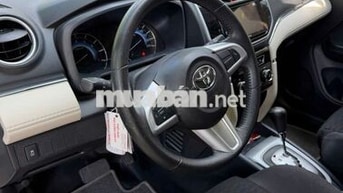 Toyota Rush Trắng 7 chỗ
