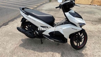 Honda Air Blade 2017 màu Trắng