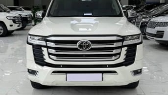 Bán Land Cruiser LC300 sản xuất 2025, siêu lướt 5000Km