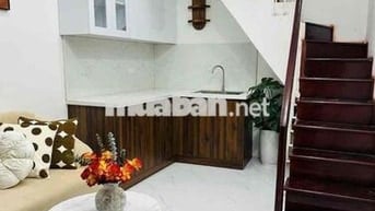 Nhà đẹp - ngõ nông- căn góc 3 thoáng- 3 gác đỗ cửa- 4 tầng - gần chợ