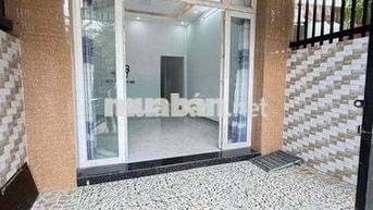 Nhà 2pn có sân trước sau KDC Hàng Bàng