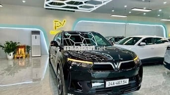 VinFast VF9 Plus 2025 Đen 1400 km