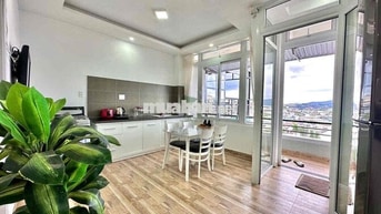 CHO THUÊ CĂN HỘ 2 PHÒNG VIEW ĐẸP ĐƯỜNG CAO THẮNG GIÁ 9,8 TRIỆU/THÁNG