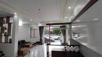 Cần cho thuê nhà ở hoặc làm văn phòng kinh doanh.