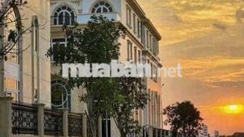 CĂN HỘ ĐẦY ĐỦ NỘI THẤT NGAY KHU DÂN CƯ 90% CÂY XANH