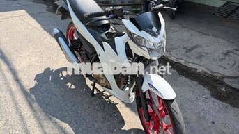 Suzuki Satria 150 Trắng Zin