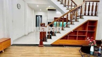 bán nhà   2 mê kiệt  3m Tô Hiệu  gần đường chính 
