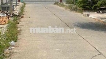 bán đất thổ cư mặt tiền đường xe hơi , cách DT834B chỉ 80m.