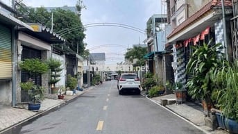 nhà 1T1L cách chợ kp2 100m thổ cư 100% đường 6m thông NGỘP BÁN GẤP