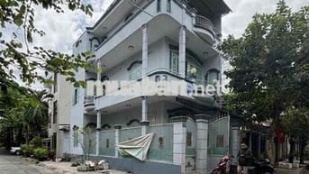Nhà Mặt Tiền Đường 10M Dương Quảng hàm. Lô Góc Không Lộ Giới. 13tỷ550