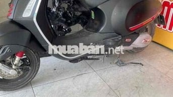 Piaggio Vespa 2022 125 Đen