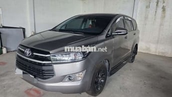 Toyota Innova 2.0E 2019 Xám bạc