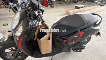Honda Scoopy màu Đen