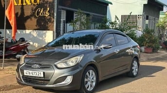 Hyundai Accent AT 2012
