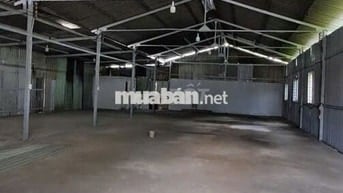 Cho thuê kho 300m2 Lê Văn Lương, Nhà Bè, xe tải ra vào, giá 18 triệu