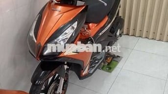 bán xe AB 125c 2015 ít chạy Rin nguyên bản mới 97%