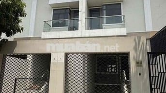Cho thuê nhà Mặt Tiền Hoàng Hoa Phám Hiệp Thành