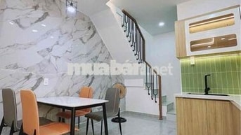 Chỉ: 4Tỷ750 - NHÀ NGAY Chợ Thị Nghè – Sát Q1 Diện tích: 30m2 - Vuông A