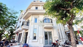CHO THUÊ NHÀ VILLA GÓC 3 TẦNG MỚI  KHU HÀ QUANG 2 GIÁ 50 TRIỆU/ THÁNG