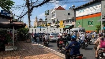 -  MẶT TIỀN NGUYỄN ẢNH THỦ – KẾ BÊN UBND XÃ BÀ ĐIỂM – HÓC MÔN CHỈ 5.1T