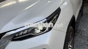 Toyota Fortuner Trắng Ngọc trai 17000 km