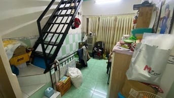 Bán nhà 2 tầng , hẻm xe máy , đường Nguyễn Thị Định 