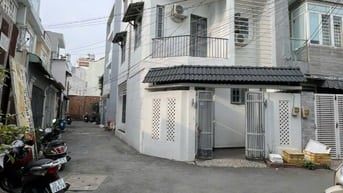 Chủ cần bán nhà ngay chợ Chiều Q2, diện tích 53m