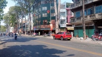 Hiếm!! MT Nguyễn Chí Thanh Q5 ngang 7m hiếm có phù hợp showroom...