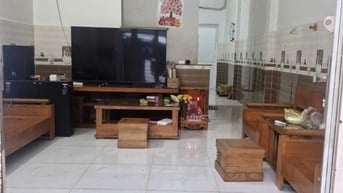 Bán nhà 1 trệt, 1 lầu, đg Ô tô, rộng 4m, nhỉnh 4 tỷ, gần L.Th.Hà