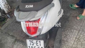SYM Attila Fi màu Trắng