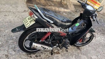 Yamaha Sirius màu Đen