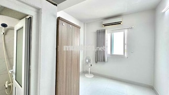 CHO THUÊ PHÒNG CÓ CỬA SỔ TRỜI, MÁY LẠNH, TỦ ĐỒ TẠI LÊ ĐỨC THỌ P7