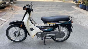 Honda Dream Đen trắng