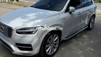 Volvo XC90 Trắng 7 chỗ 164.474 km