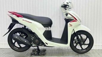 Honda Vision màu Trắng